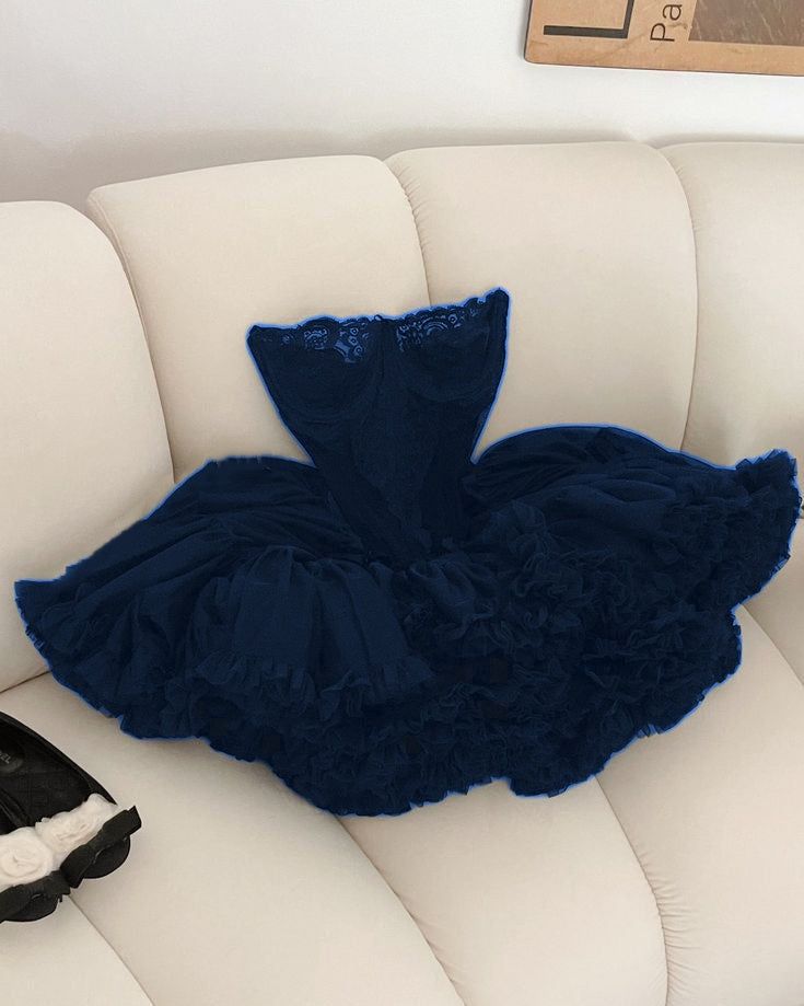 Cute Ball Gown Strapless Black Ruffles Lace Homecoming Dress Short Birthday Outfits fg7243