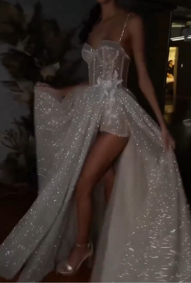 A-Linie Spaghettiträger Glitzerndes Bohemian Brautkleid fg3982
