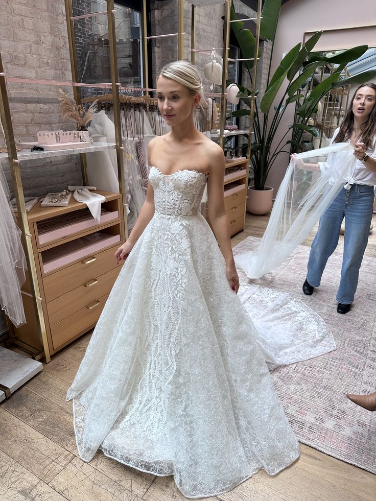Vintage Strapless Lace Long Wedding Dresses Bridal Gown fg7069 Vintage Strapless Lace Long Wedding Dresses Bridal Gown fg7069
