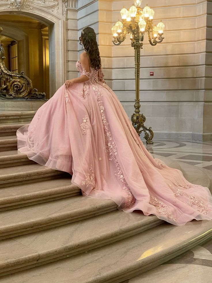 Luxury Pink Tulle Quinceanera Dresses Off Shoulder Appliques Sweet 16 Ball Gown fg6889