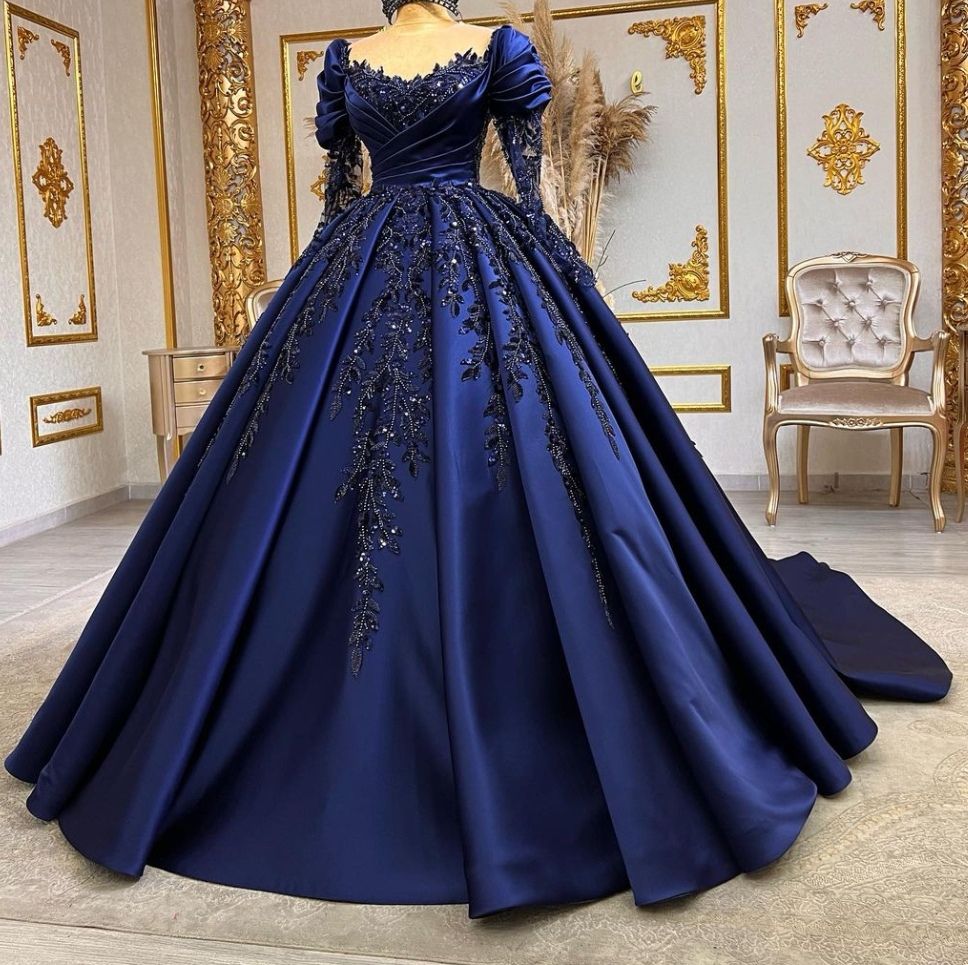 Elegant Navy Blue O-Neck Sequined Appliques Long Sleeves Quinceanera Evening Dress Ball Gown Floor Length Princess Prom Dress fg6858