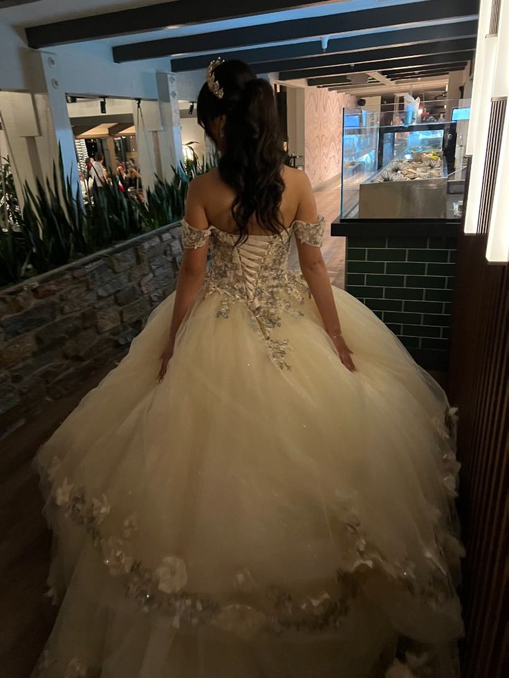 Champagne Quince Dress with Flowers Sweet 16 Dresses Off the Shoulder Ball Gown fg8019