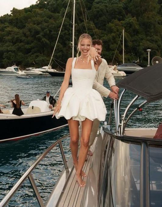 Robe de soirée courte blanche coupe trapèze, robe de bal fg6563