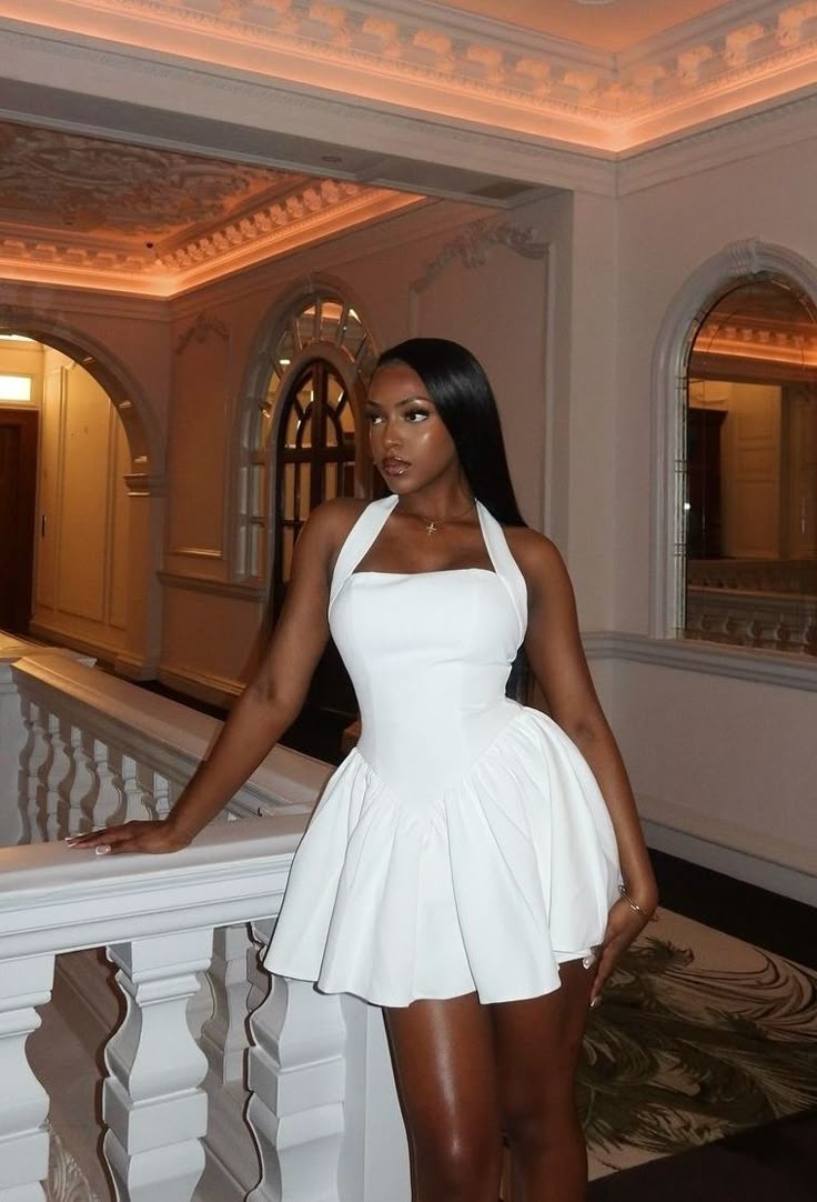 Robe de soirée courte et simple, coupe trapèze, blanche, tenue de soirée, fg7771