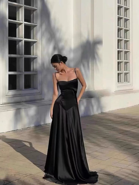 Robe de soirée noire sexy à bretelles spaghetti fg5880