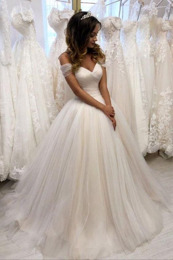 Off the Shoulder Tulle Wedding Dresses Pleated Ivory Wedding Gowns wit formalgowns Off the Shoulder Tulle Wedding Dresses Pleated Ivory Wedding Gowns wit formalgowns