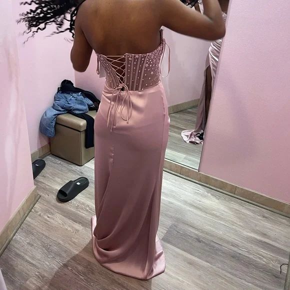 Robe de soirée longue décolletée en cœur fg7616