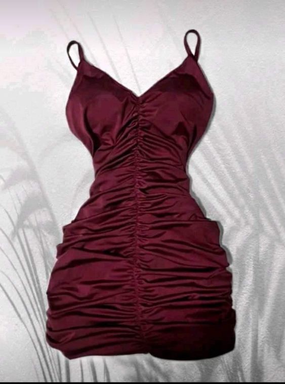 Robe de bal courte bordeaux chic à bretelles spaghetti fg6253