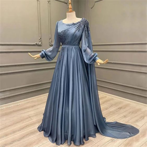 Elegantes blaues Chiffonkleid mit verzierten Ärmeln Abendkleid fg6652