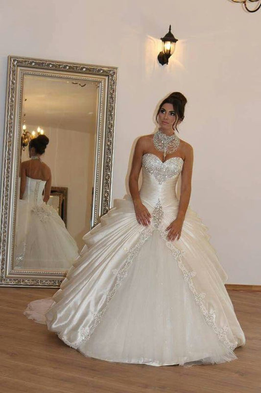 Robe de mariée longue en tulle, décolleté en cœur, sans manches, à volants, fg6117