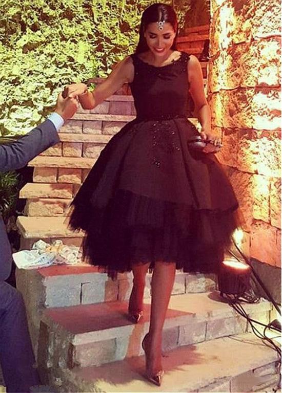 Robe de soirée trapèze noire en tulle, dos nu, longueur genou, fg6131