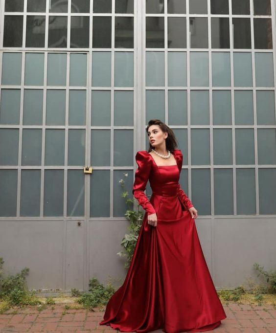 Robe de soirée longue trapèze à col carré et manches longues en satin bordeaux, robe de bal de fin d'année fg6143