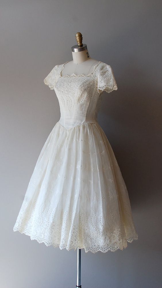 Vintage A-Line Short Lace Tea Length Wedding Dress Chic Midi Bridal Go formalgowns Vintage A-Line Short Lace Tea Length Wedding Dress Chic Midi Bridal Go formalgowns