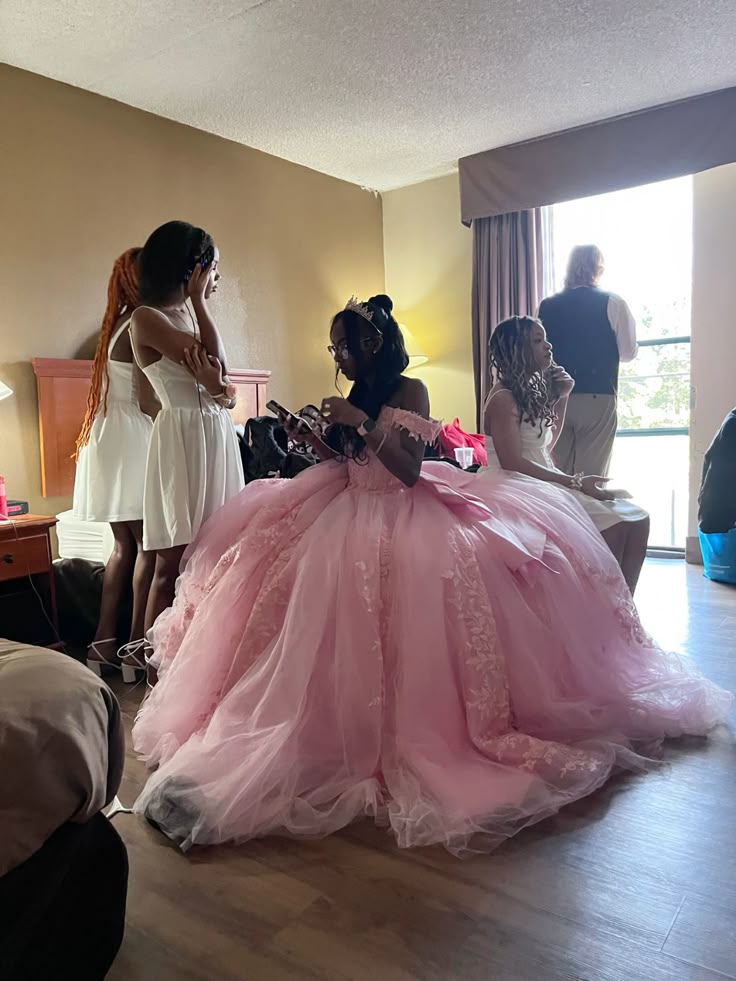 A Line Pink Off Shoulder Quinceanera Dresses Sweet 15 16 Prom Ball Gowns fg7864