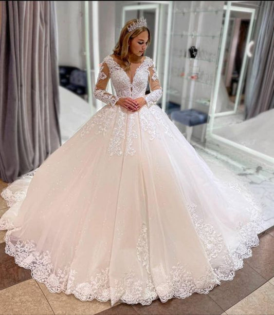 Robe de mariée longue et élégante en tulle et dentelle avec appliques et manches fg6596