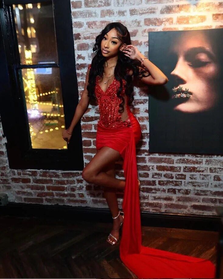 Robe de bal courte rouge scintillante avec traîne latérale, luxueuse robe de soirée d'anniversaire en cristal et diamants fg5499