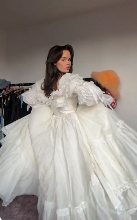 A Line Long Sleeves Off Shoulder Long Wedding Dresses Evening Gown fg7123