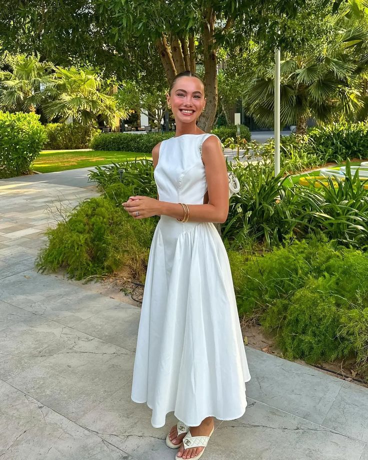 Women's White Backless Long Dress Elegant Sleeveless O-Neck Fashion Party Holiday Dress fg7434