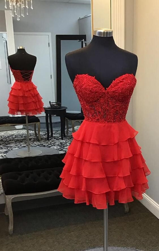 Robe de soirée courte en dentelle rouge avec jupe à volants en mousseline fg6006