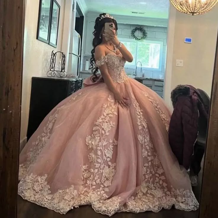 light pink sweet 16 dresses Light Pink Quinceanera Dresses with Bow Lace Appliques Sweet 15 16 Bal – formalgowns