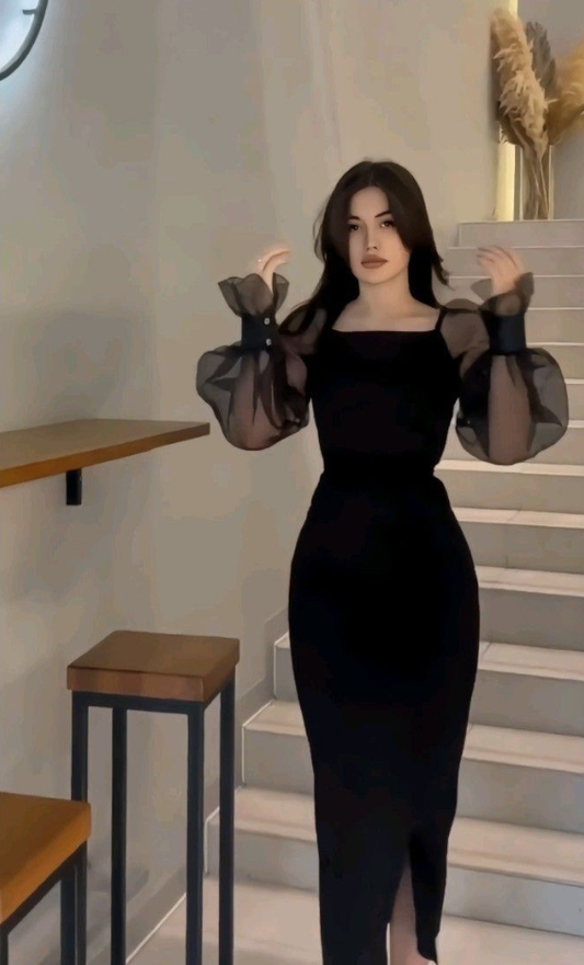 Charmante robe de bal noire à col carré et manches longues fendue sur le côté fg6845