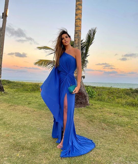 Robe de soirée longue bleu roi asymétrique avec fente, tenue d'invité de mariage fg4717