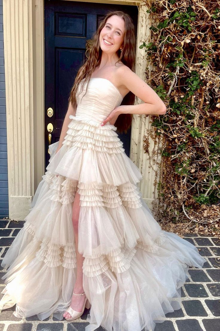 Champagne Strapless A-line Multi-Layers Tulle Long Prom Dress with Slit fg4602
