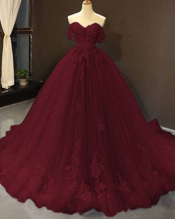 Ball Gown Tulle Off-the-Shoulder Sleeveless Applique Chapel Train Dresses fg5063