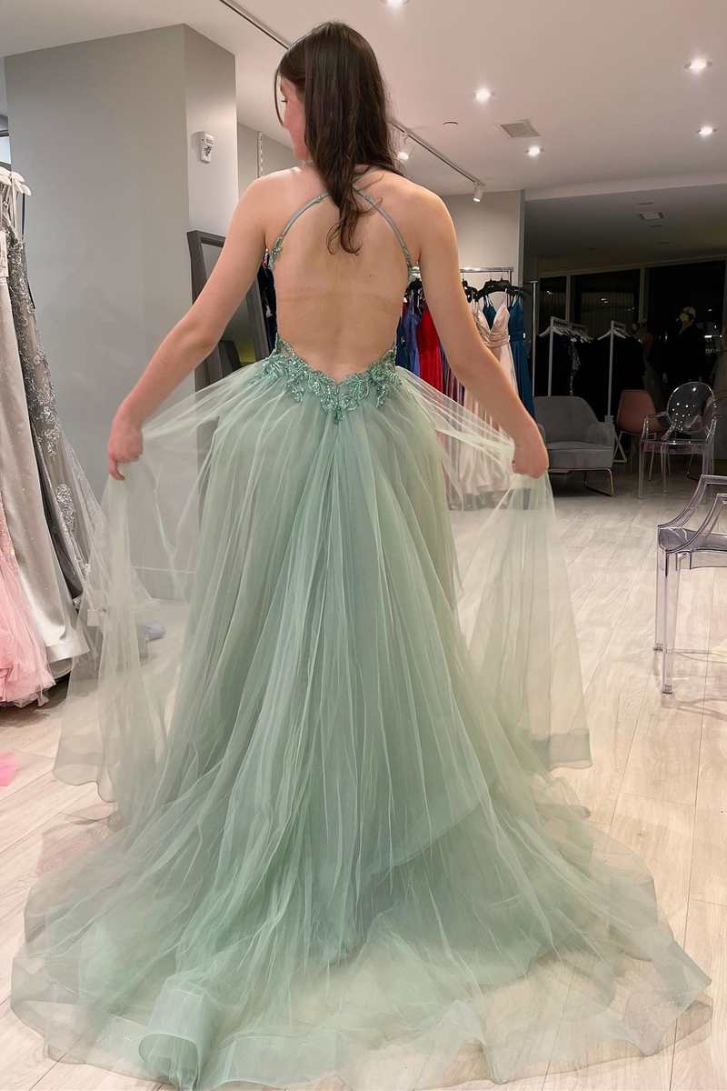 Robe de bal trapèze dos nu en tulle vert sauge avec dentelle florale et fente fg4185