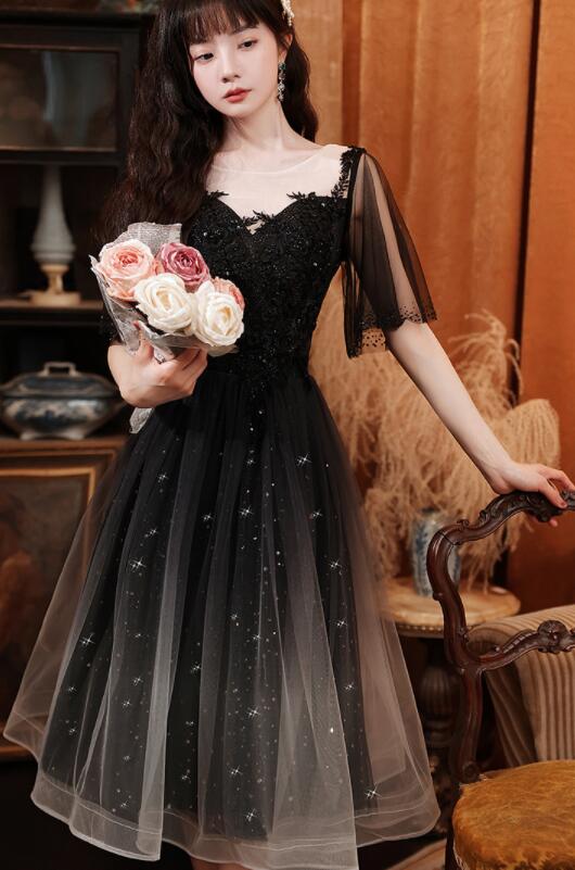 Schwarzes Partykleid mit kurzen Ärmeln und Farbverlauf aus Tüll und Spitze, schönes schwarzes Abendkleid, Brautjungfernkleid fg3699