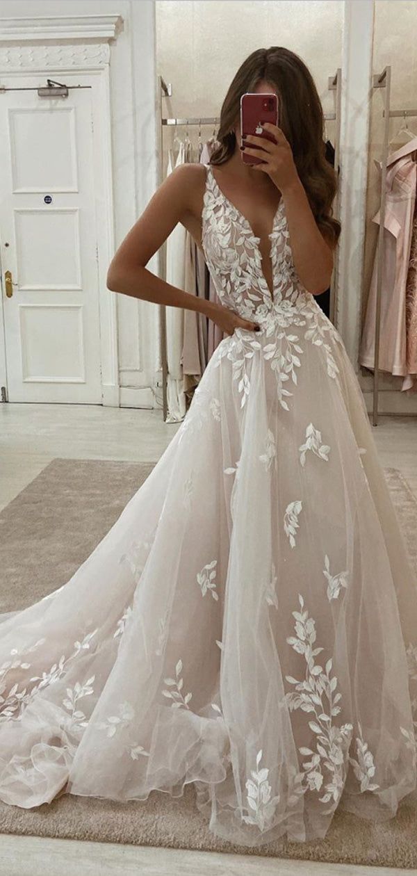 Robe de mariée longue romantique en dentelle coupe A fg3523