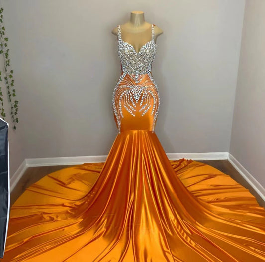 Robe de bal orange longue queue, luxueuse sirène, perles et cristaux, bretelles spaghetti, robe de cérémonie fg3540