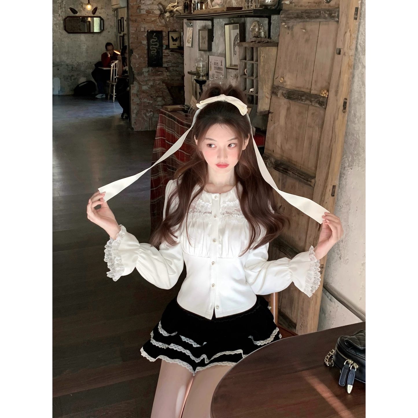 French-style long-sleeved shirt A39