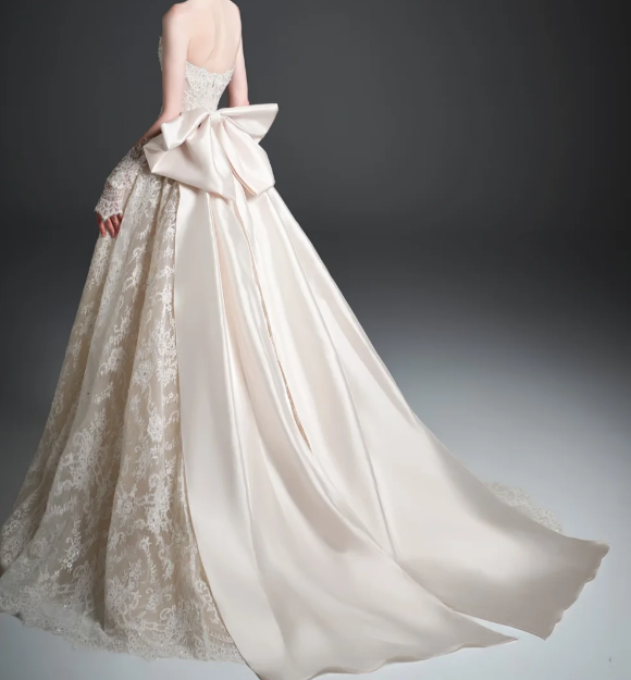 Strapless Sweetheart Lace Ball Gown Wedding Dress With Big Bow fg8824