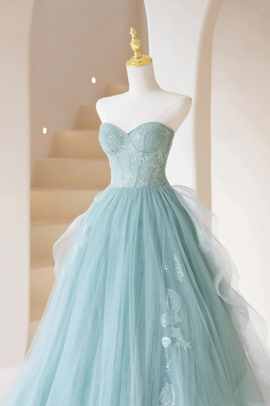 Süßes trägerloses langes Ballkleid aus Tüll, A-Linie, formelles Abendkleid aus Spitze fg5441