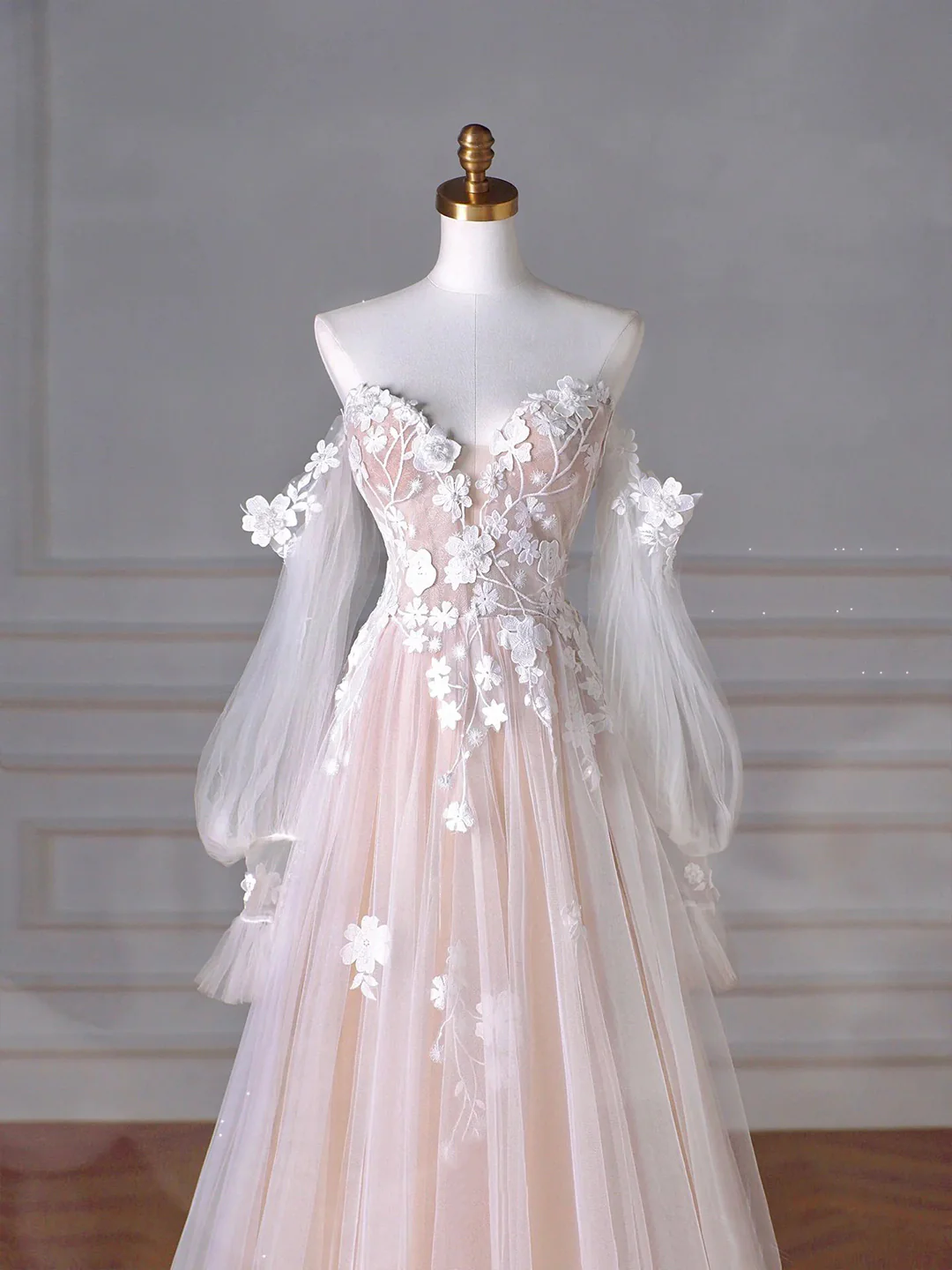 Champagnerfarbenes, langes Abendkleid aus Tüllspitze mit herzförmigem Ausschnitt, A-Linie, Partykleid mit Puffärmeln fg5434