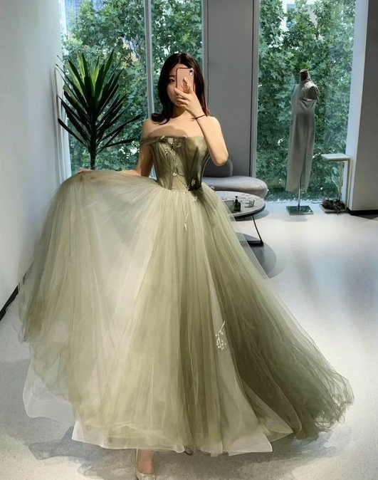 feminine prom dresses Glitter V-Neck Prom Dress with 3-D Floral Appliques Champagne / XSmall