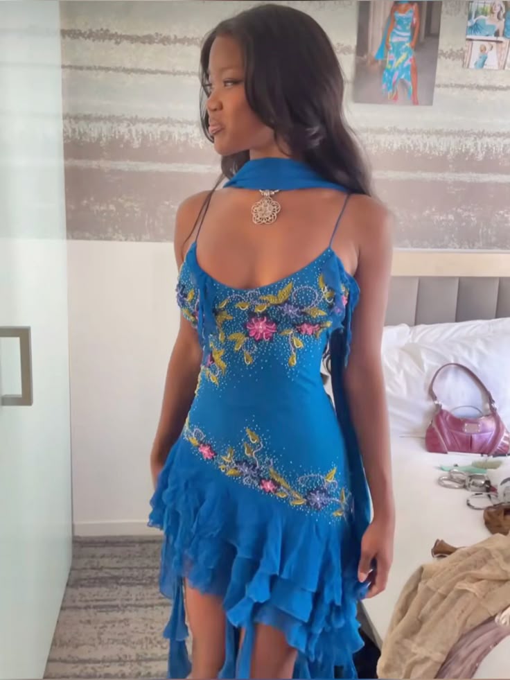 Robe de bal courte bleue à bretelles spaghetti, robe de soirée sexy bleue fg7276