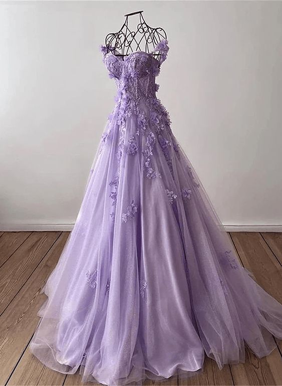 Robe de bal lilas en dentelle et tulle avec décolleté en cœur et fleurs 3D (fg3153)