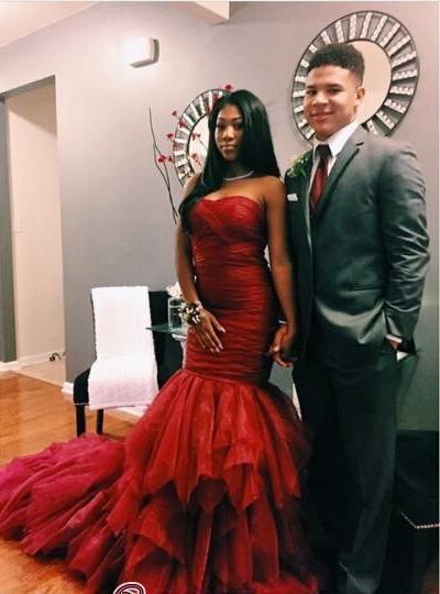 Charmante Meerjungfrau Burgund Trägerloses Afrikanisches Organza Rüschen Langes Ballkleid fg2304