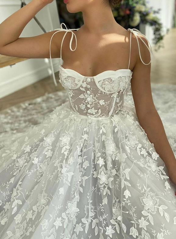 Robe de mariée longue blanche en dentelle transparente à armatures fg602