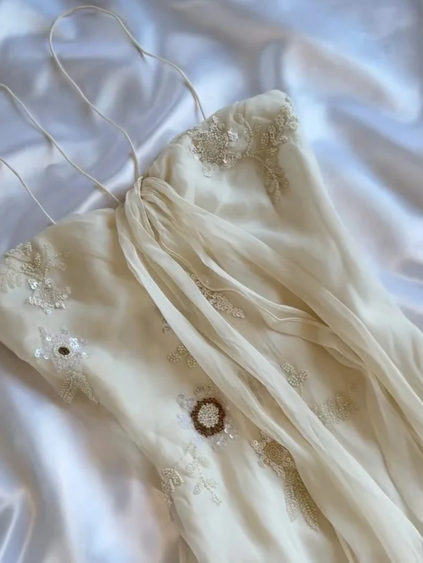 Robe de soirée longue vintage à bretelles ivoire, charmante, fg6716