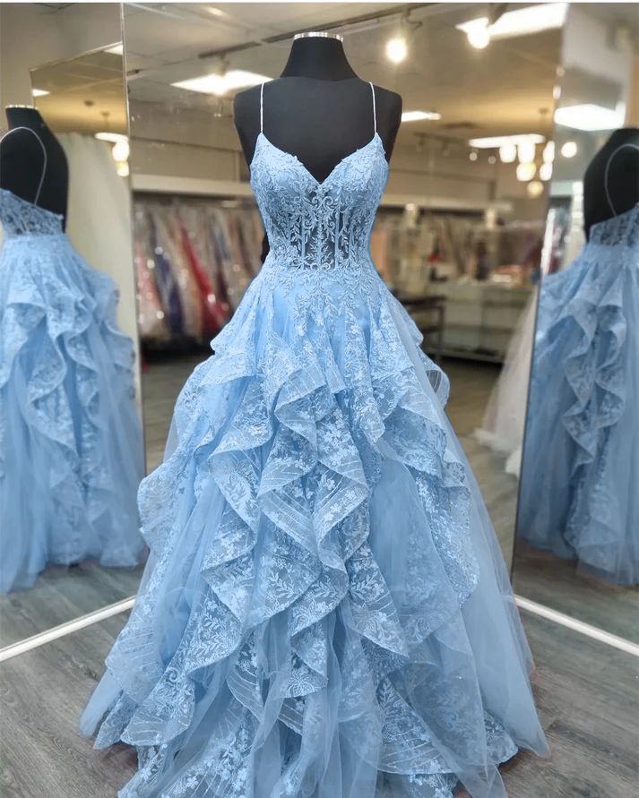 Robe de bal lilas à bretelles spaghetti et corsage transparent fg3184