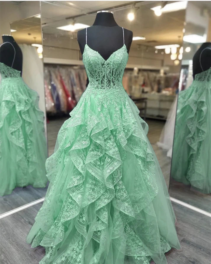 Robe de bal lilas à bretelles spaghetti et corsage transparent fg3184
