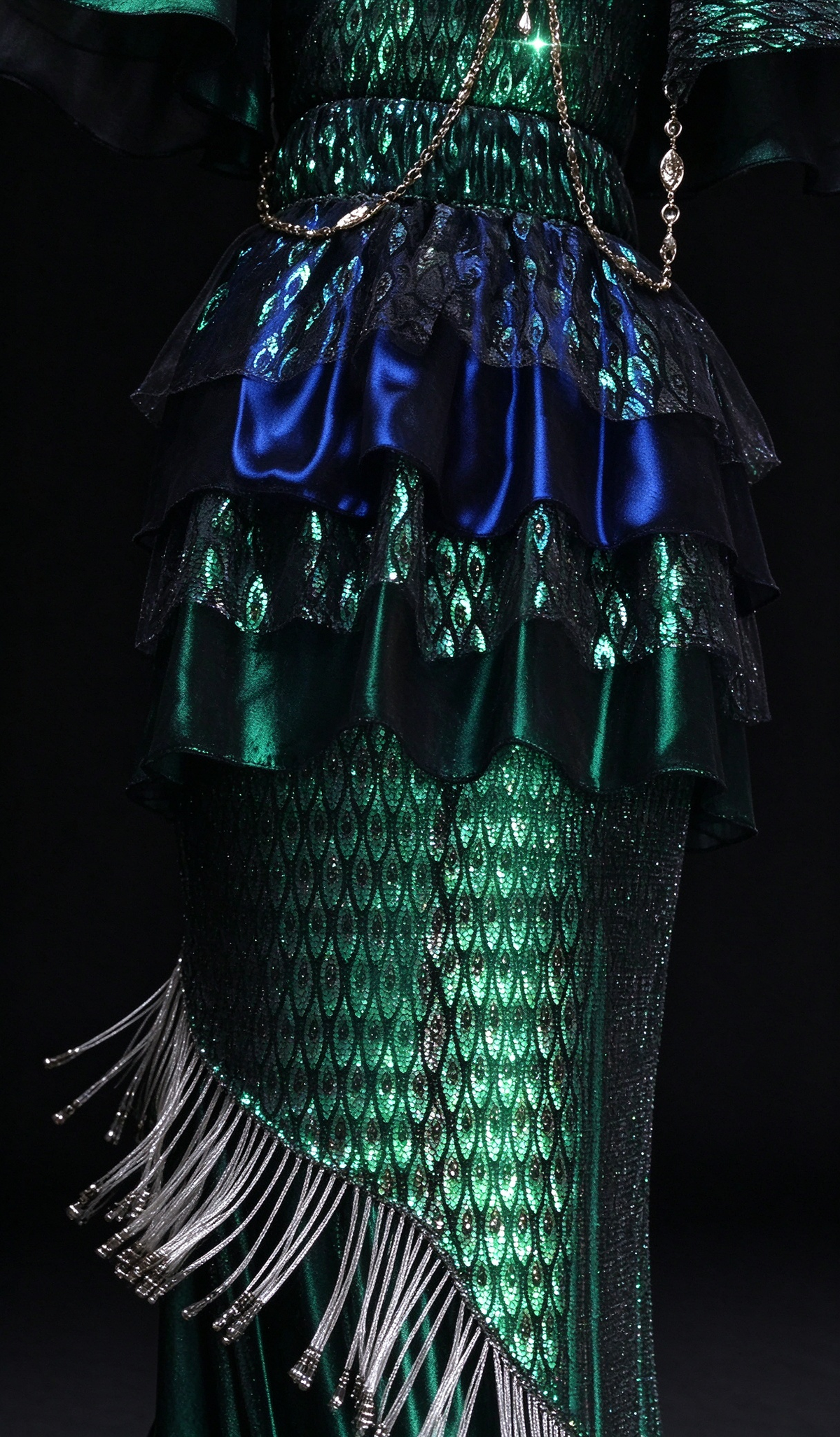 Emerald Green Sequin Mermaid Evening Gown With Ruffle Sleeve & Beaded Tassel fg8979