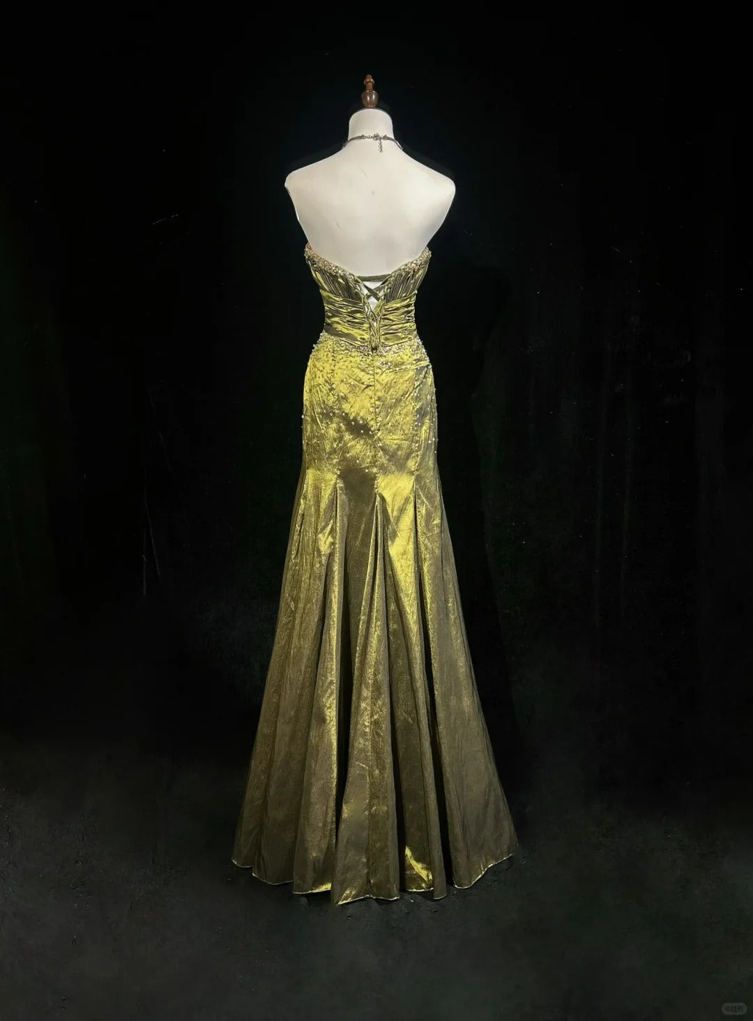 Robe de bal vintage longue bustier verte coupe trapèze fg8037