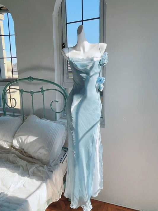 Elegantes Spaghettiträger-Damenkleid mit Rosendekoration, plissiertem U-Boot-Ausschnitt, unregelmäßigem Geburtstagspartykleid fg5845