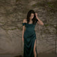 Schulterfreies, seitlich geschlitztes, dunkelgrünes, langes Abend- und Ballkleid aus Satin fg6721