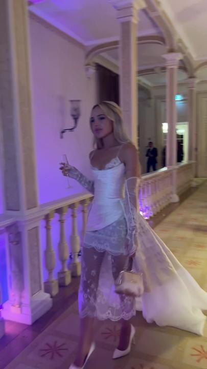 Elegant Spaghetti Strap Satin Lace Wedding Dress Bridal Gown   fg7551