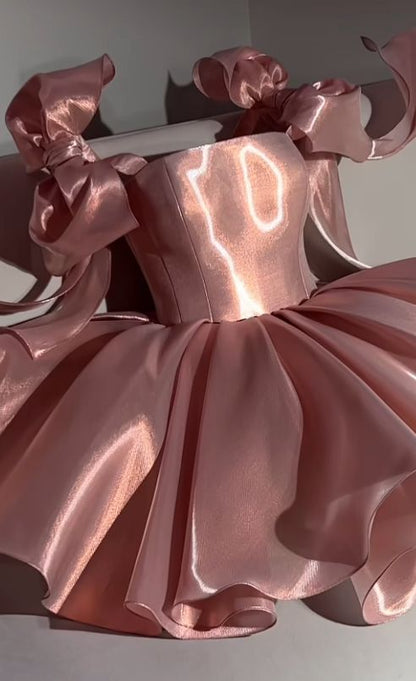 Robe de soirée courte rose avec nœuds aux épaules, coupe trapèze, fg8044